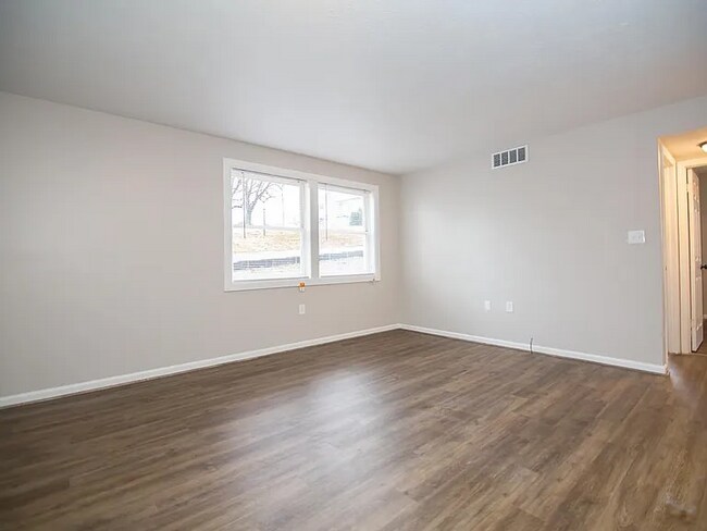 620 Maryland Ave, Shenandoah, VA 22849 - photo 6