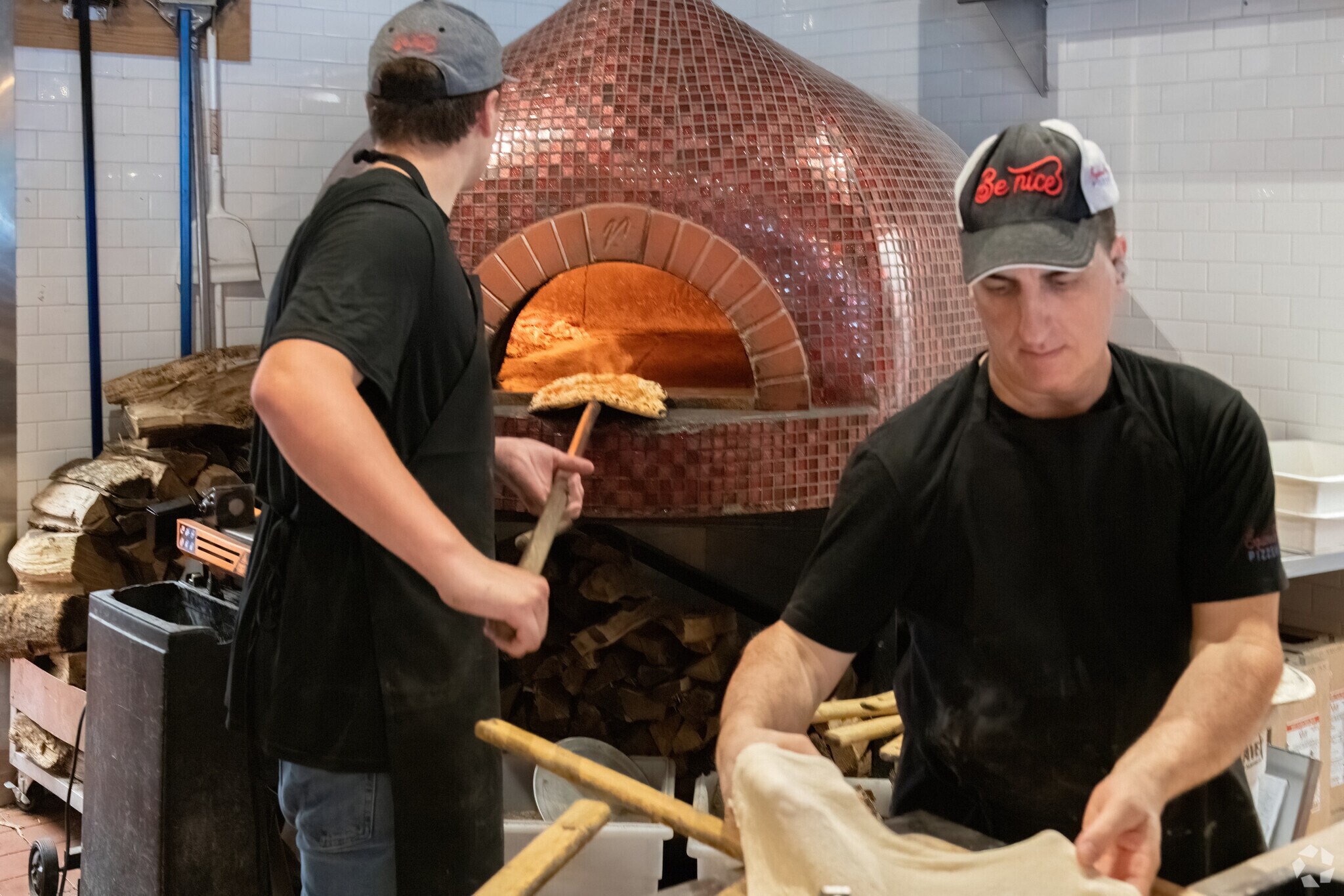 Wood-fired pizza is an art and at Square Peg Pizzeria in Glastonbury the pies are delightful.