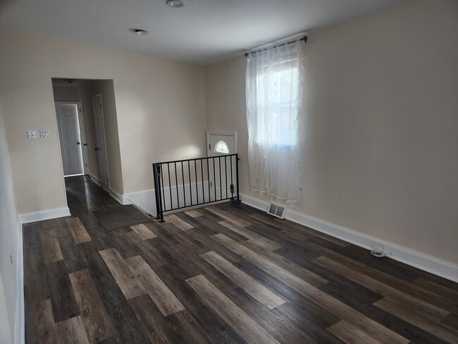 1855 Beyer Ave unit 2 FL, Philadelphia, PA 19115 - photo 6