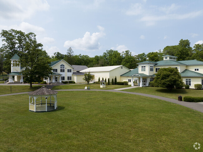 With students from 6-12 grade and a campus to roam free.