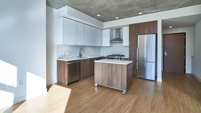 Helios, Seattle, WA 98101 - photo 5