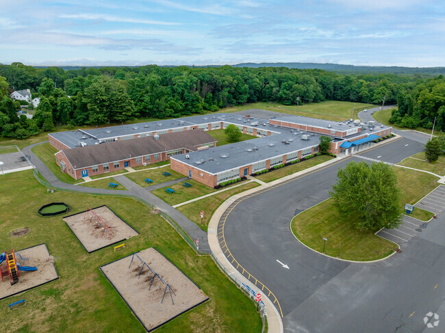 Robertsville Elementary School serves the nearby community students.