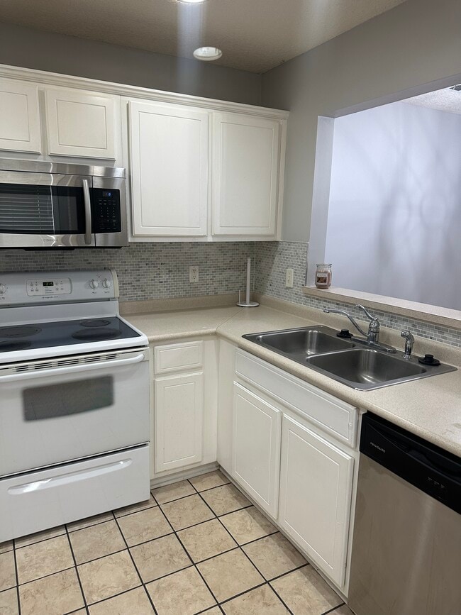 104 Camellia Ct, Brunswick, GA 31520 - photo 5