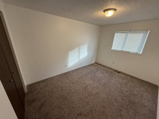 1712 6th St unit 1712 6th Street, Lewiston, ID 83501 - photo 2