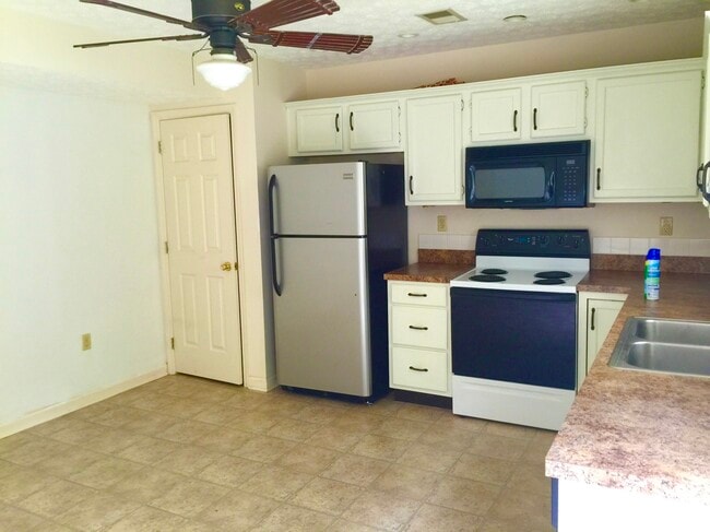 400 Wabarto Way, Nicholasville, KY 40356 - photo 3