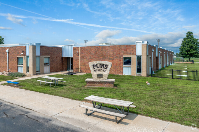 After elementary, students may attend Perry-Lecompton Middle School.