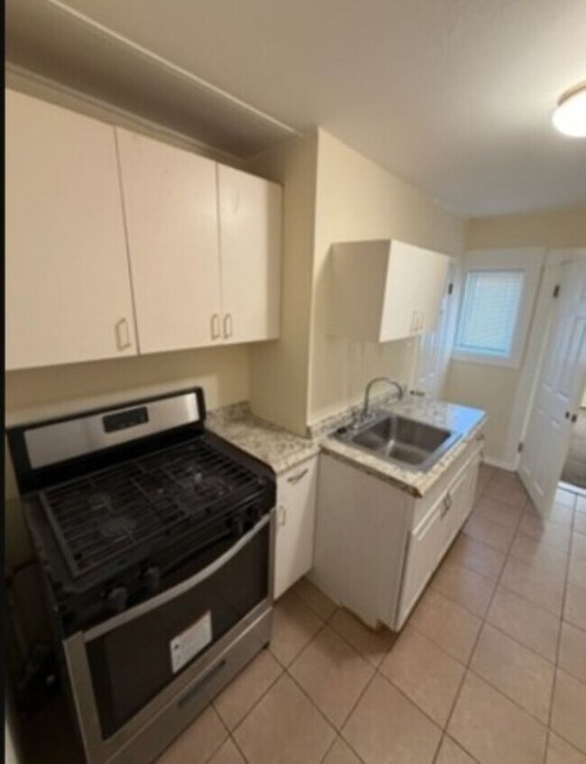30 Linden St unit 26-1, Medford, MA 02155 - photo 7