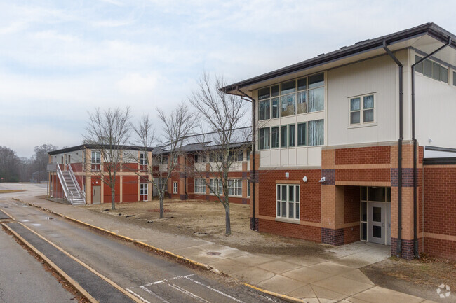Grades 4-5 attend Hopkins Elementary School in Hopkinton.