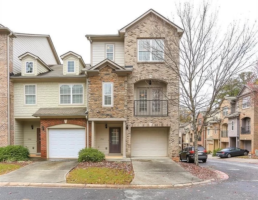 2912 Ashlyn Point unit Whole House, Doraville, GA 30340 - photo 1