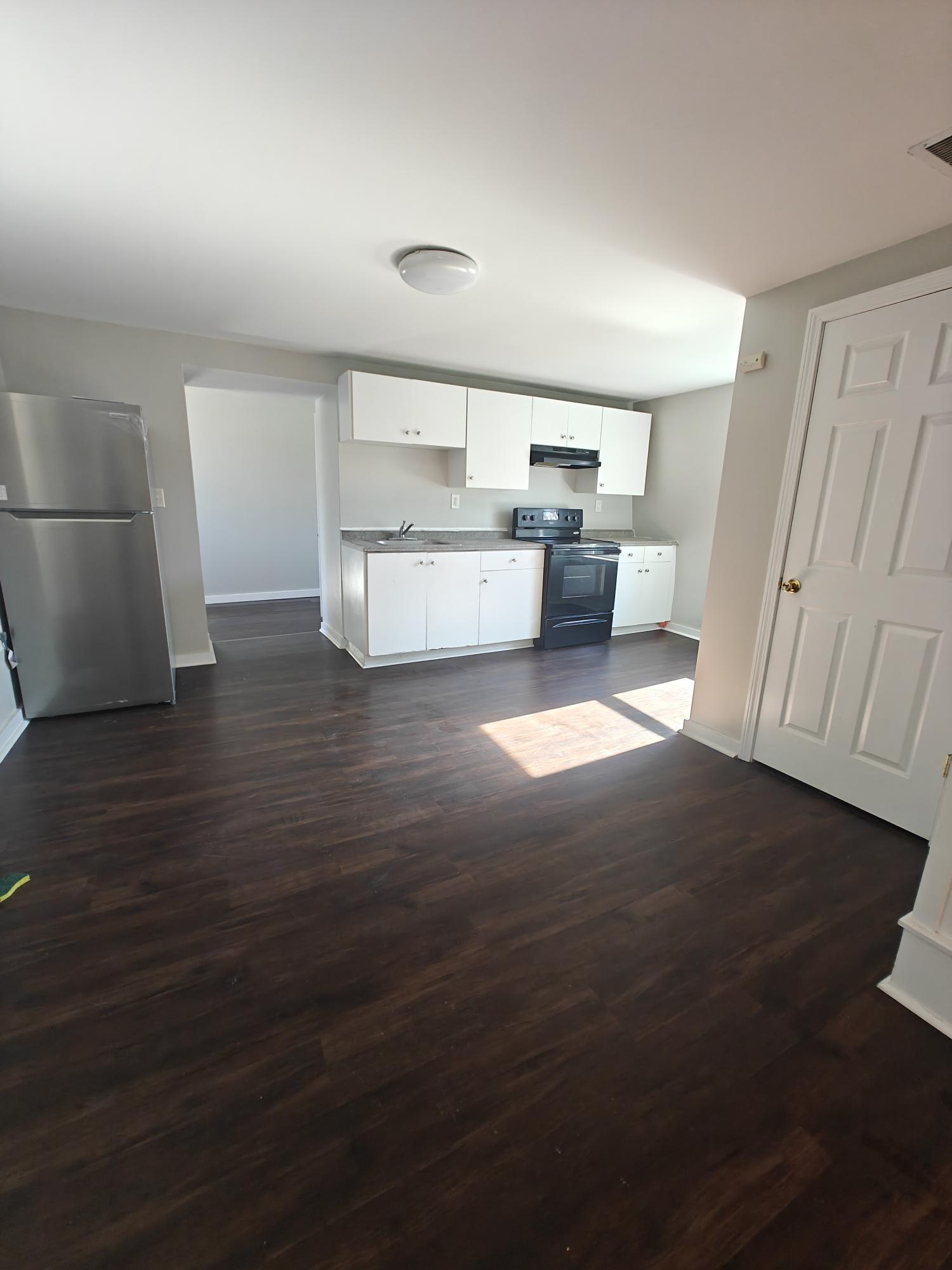 86 Milk St unit C, Fitchburg, MA 01420 - photo 1