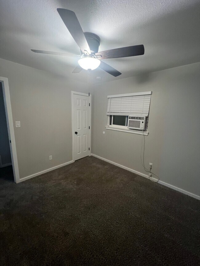 4333 Lashelle Ave unit Room 1, Colorado Springs, CO 80906 - photo 5