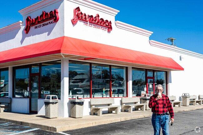 Residents of Crestwood Village can enjoy a soft serve cone anytime of the year at Sundae's in South Toms River, NJ.