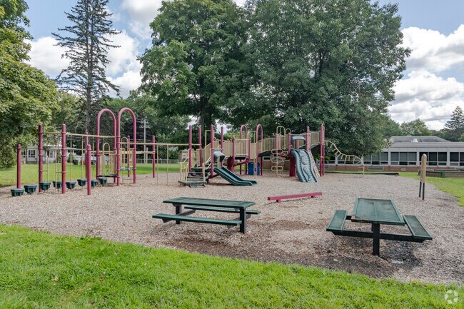 Mary G. Fritz Elementary School is located at 415 Church Street in Wallingford, CT.