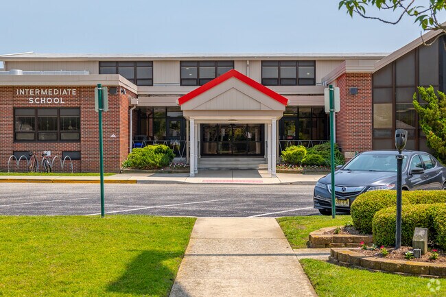 Ocean City Intermediate School has 370 students in grades 4-8.