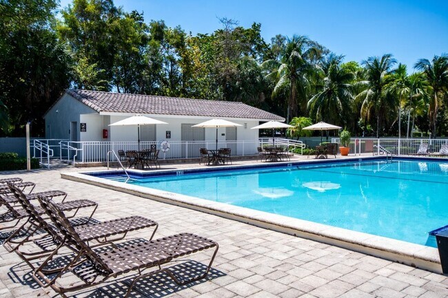 Legacy at Sans Souci, North Miami, FL 33181 - photo 6