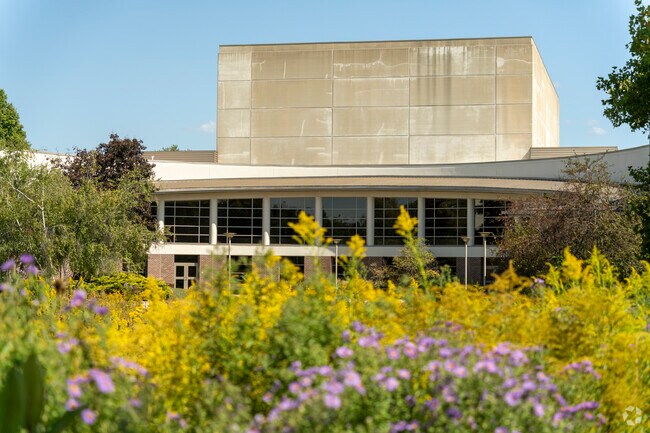 Historic Racemere Peninsula locals can take in a concert at the nearby Music Center.