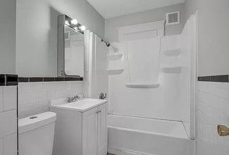 62 Hamilton St Unit 2, Worcester, MA 01604