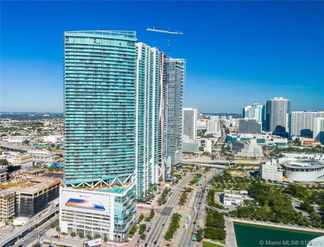 Marina Blue unit 311, Miami, FL 33132 - photo 2