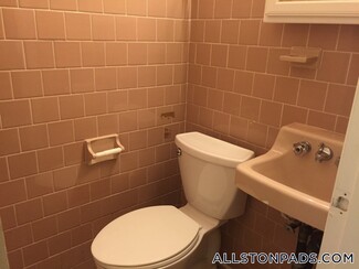 10 Armington St Unit 7, Boston, MA 02134