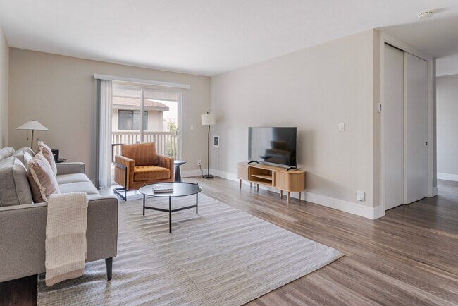 950 E Hillsdale Blvd unit FL3-ID2119, Foster City, CA 94404 - photo 4