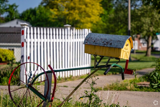 Some Lansing-Eaton locals have turned their mail boxes into artwork.