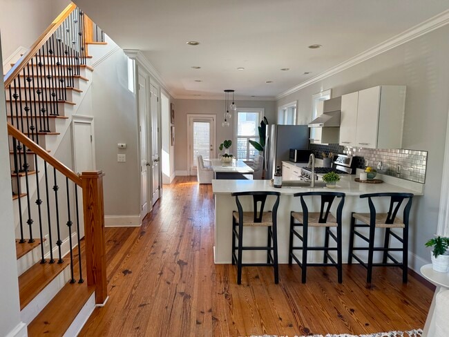 194 Fishburne St, Charleston, SC 29403 - photo 3