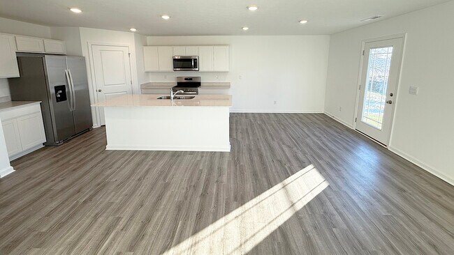 11240 N Greenthread Dr, Monrovia, IN 46157 - photo 4