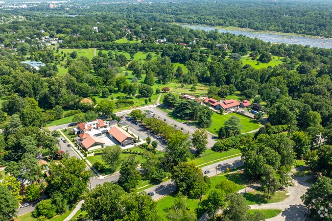 Maymont Park takes up about half of the Maymont neighborhood.