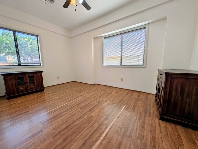 203 N Grande Ave unit Rear Unit, Tucson, AZ 85745 - photo 3