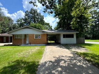 8630 Corlett Dr, Baton Rouge, LA 70811