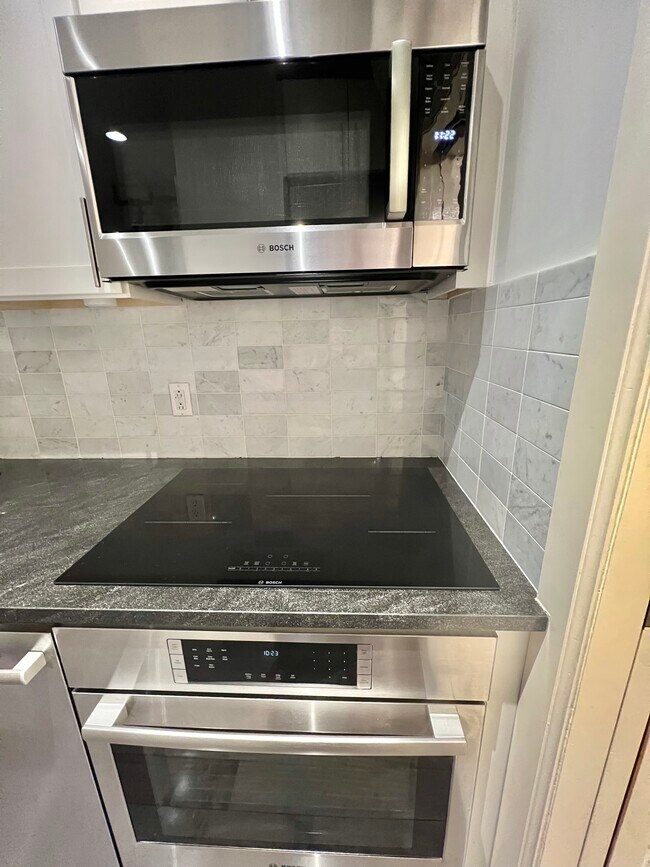 328 E 59th St unit 5, New York, NY 10022 - photo 4