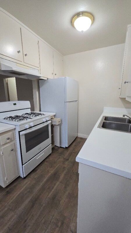 530 N Wilson Ave unit 2, Pasadena, CA 91106 - photo 2