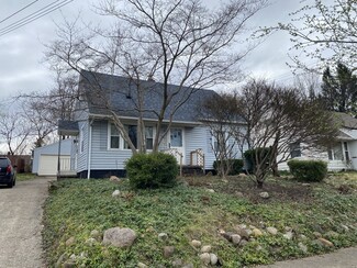 908 Kennebec Ave, Akron, OH 44305