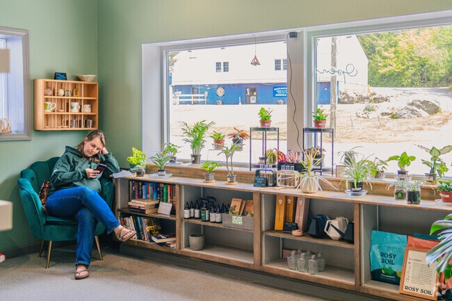 Deerfield locals can enjoy some delicious coffee at Blooms and Brews Cafe.