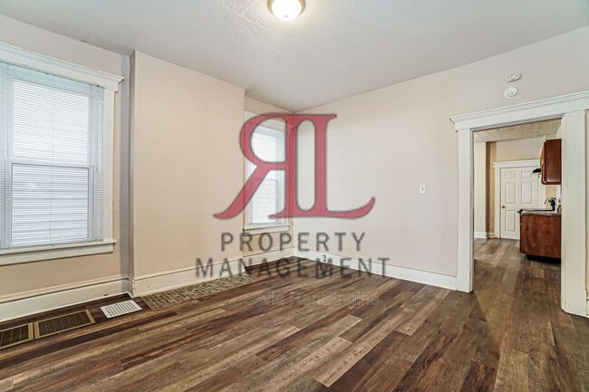 623 Gilbert St, Columbus, OH 43205 - photo 6