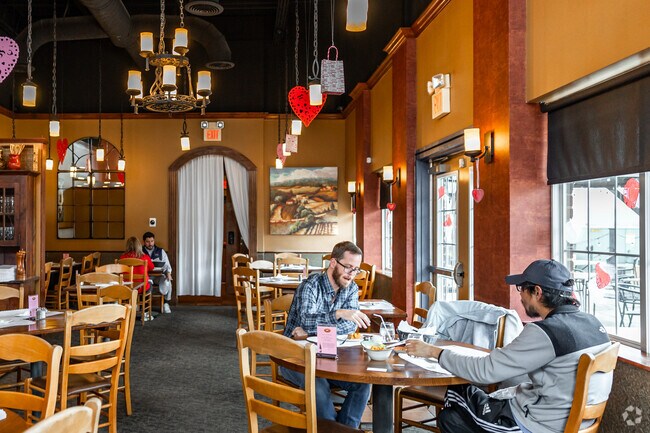 Holly Hills residents rave about the food from Mangia e Bevi in nearby Urbana.