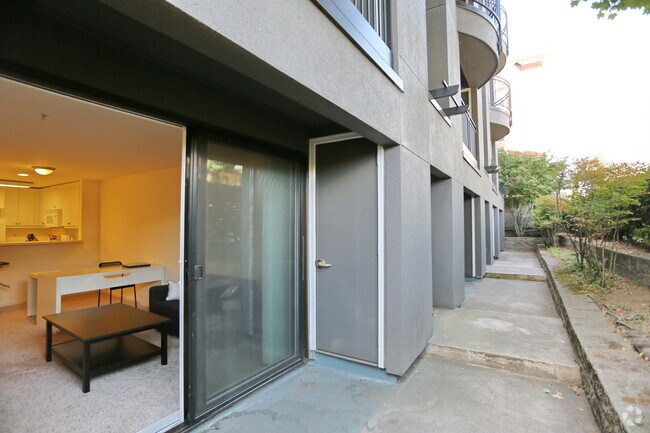 Yugo Seattle Rivendell, Seattle, WA 98105 - photo 3