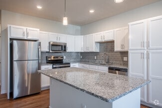 33 Brookstone Dr, Lake Mills, WI 53551