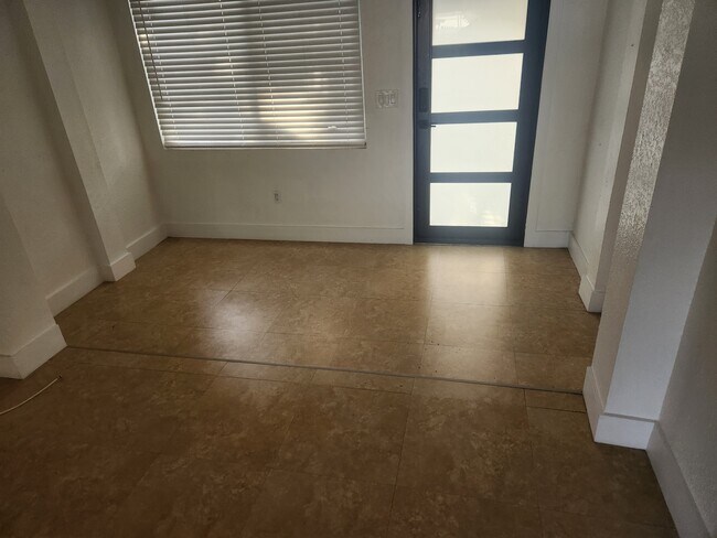 14721 Pierce St, Miami, FL 33176 - photo 7