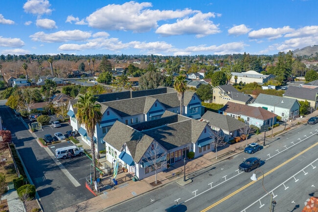 Averroes Institute is a private college preparatory school.