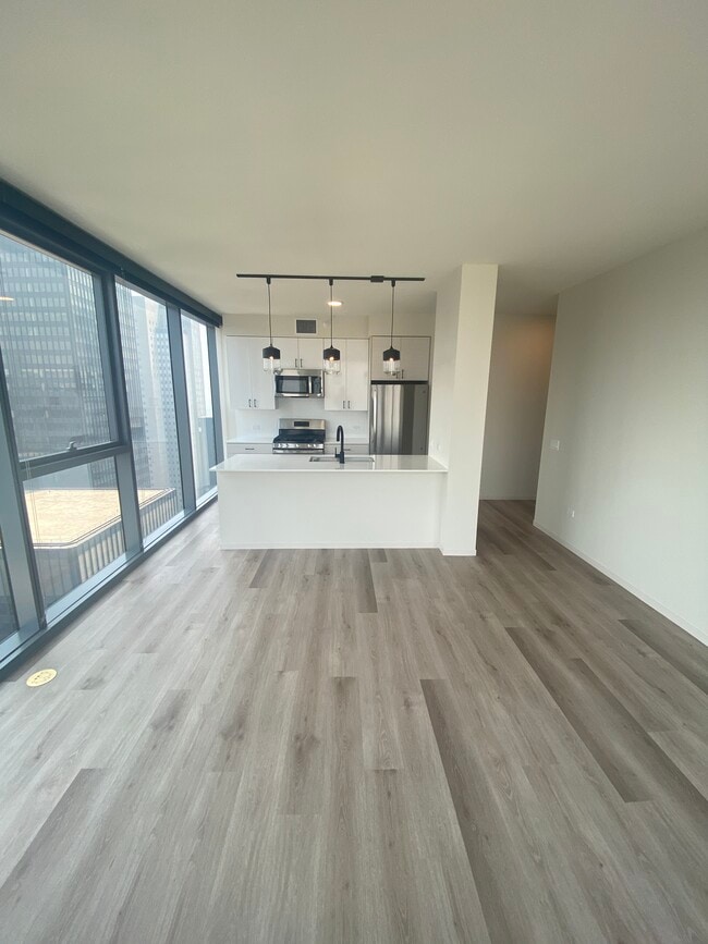 80 E Wacker Place unit 2105, Chicago, IL 60601 - photo 2
