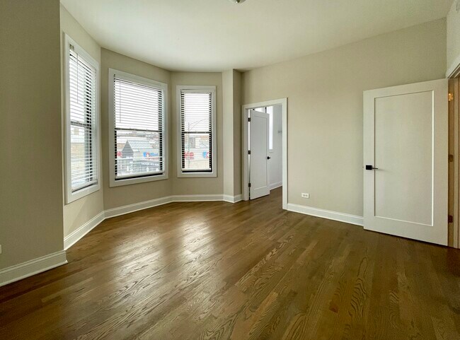 3405 W Fullerton Ave unit 2, Chicago, IL 60647 - photo 6