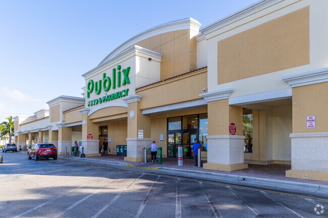 The Publix Grocery is conveniently located in Schall Circle.