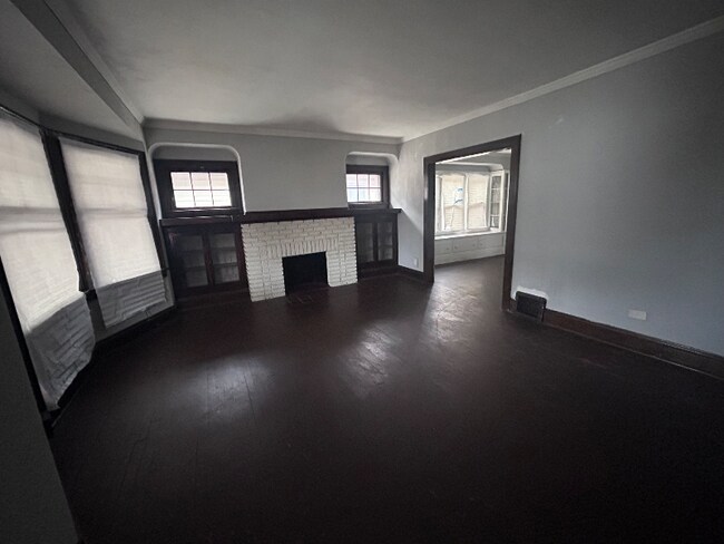 977 E 128th St unit Up, Cleveland, OH 44108 - photo 4