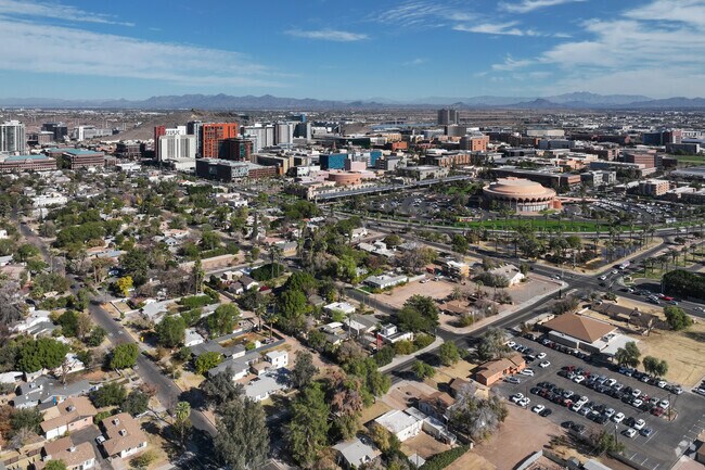 The neighborhood of Maple Ash is next to Arizona State University.