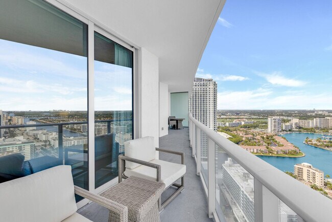 4011 S Ocean Dr unit FL30-ID1049805P, Hollywood, FL 33019 - photo 5