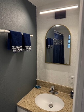 311 U S 54, El Dorado Springs, MO 64744