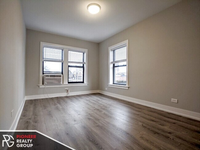 711 W Brompton Ave unit 701-03, Chicago, IL 60657 - photo 3