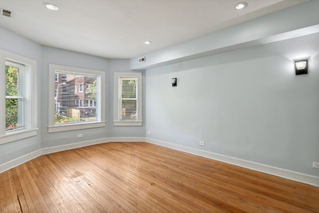 8045 S Maryland Ave unit 1S, Chicago, IL 60619 - photo 4