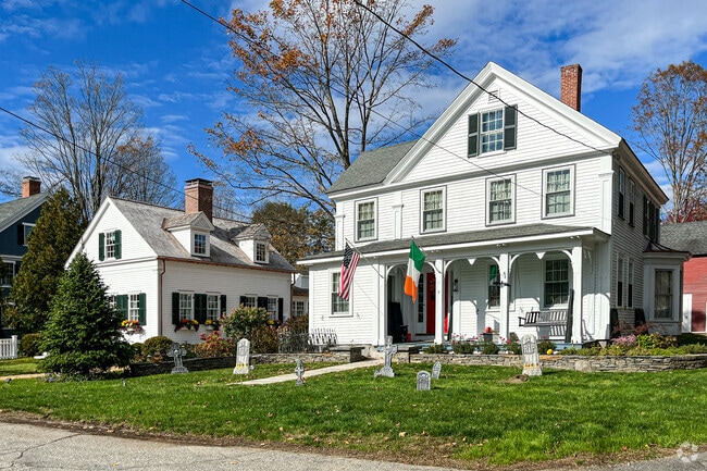 Classic single and two-story homes are found in the Amherst neighborhood.